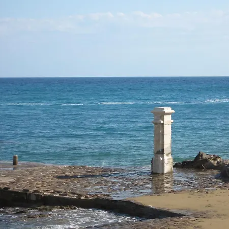 The Boat House By The Sea Tatil Evi *